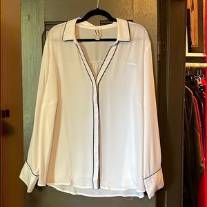 NWOT. White Worthington Blouse. 3X